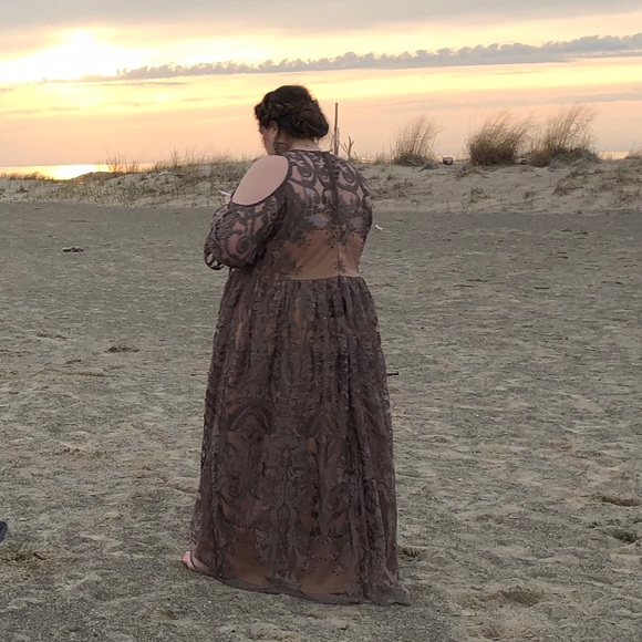 Truly You cold shoulder premium embroidered dress - Picture 3 of 3